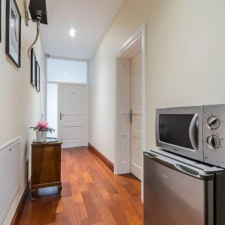 Comfort Art By Grand *