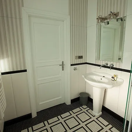 Comfort Art By Grand